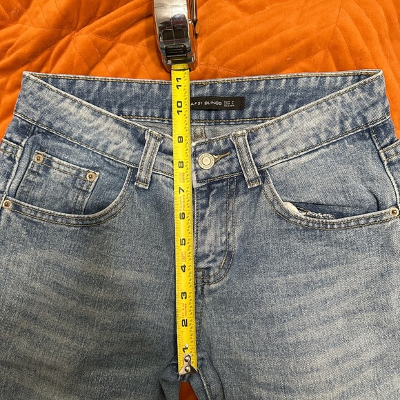 Zafsi Blings Cat Embroidered Jeans - Picture 4 of 6